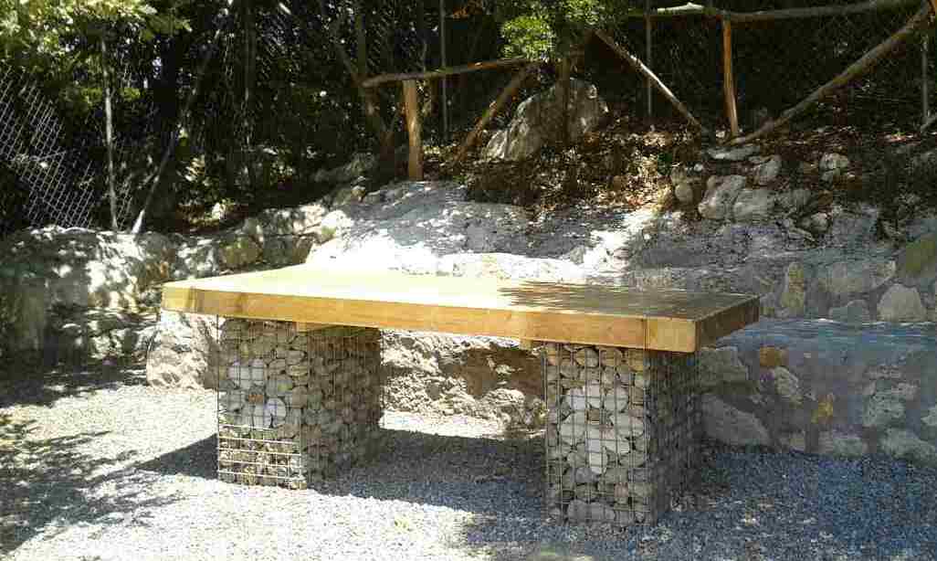 Τραπέζι με πέτρα Natural